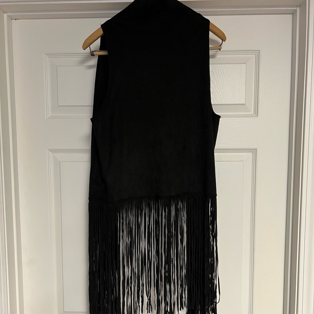 Do Everything W/Love Black Fringe Vest Tunic O/S - Picture 3 of 7
